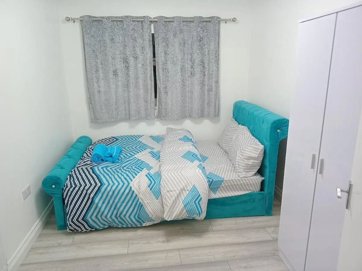 A Place To Relax And Dream In Dagenham Essex 3Bedroom Apartment