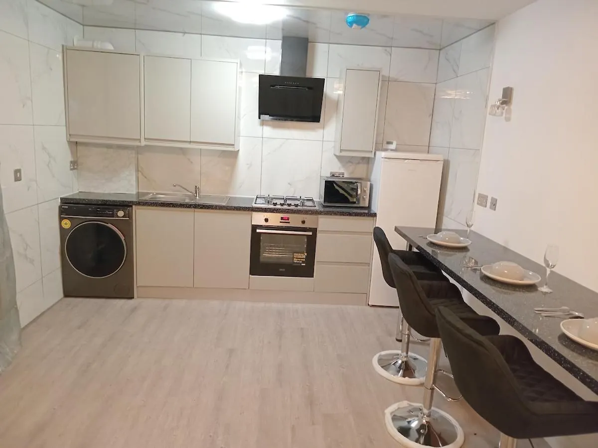 A Place To Relax And Dream In Dagenham Essex 3Bedroom Apartment