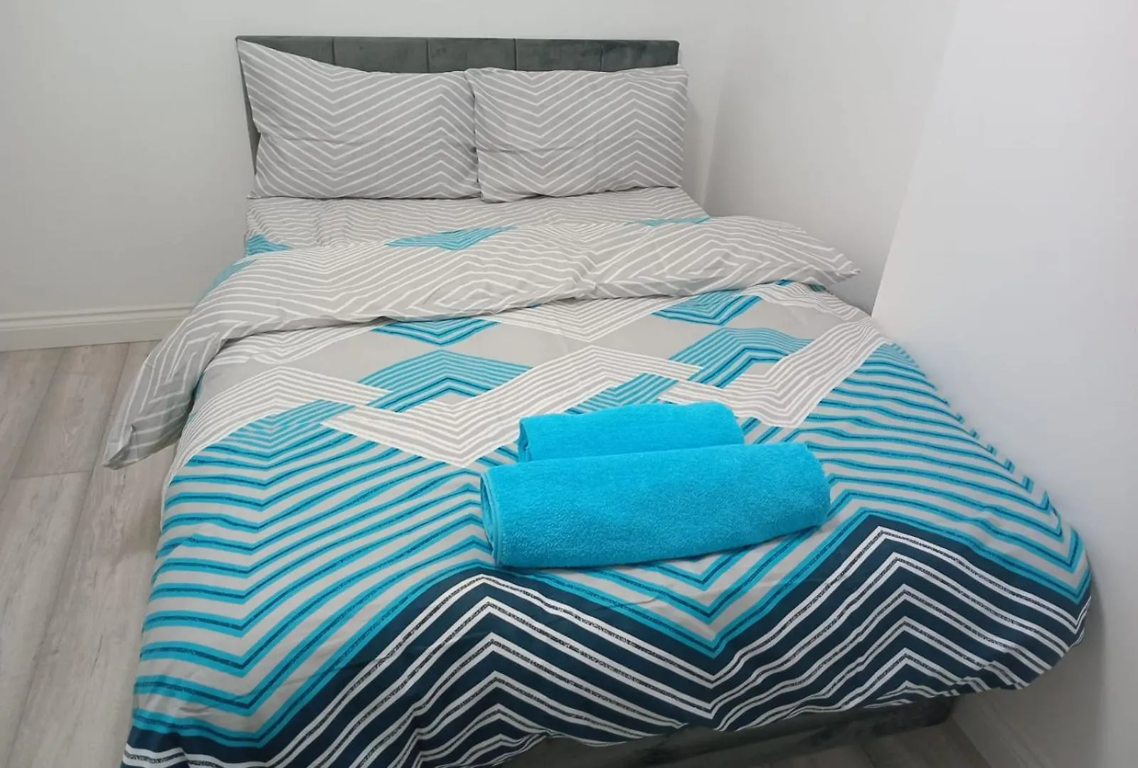 A Place To Relax And Dream In Dagenham Essex 3Bedroom Apartment 0*,  United Kingdom